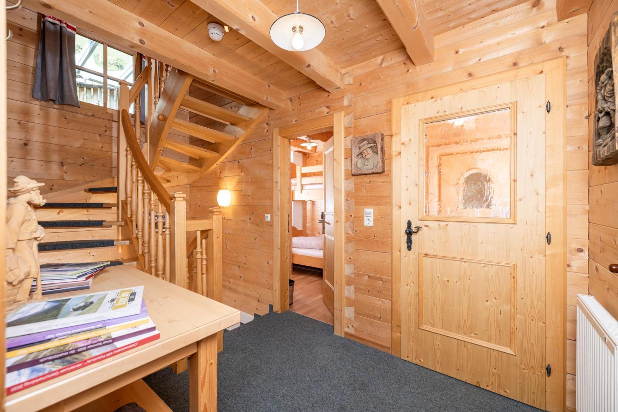 Family Lodge Maximilian ทักซ์ ภายนอก รูปภาพ