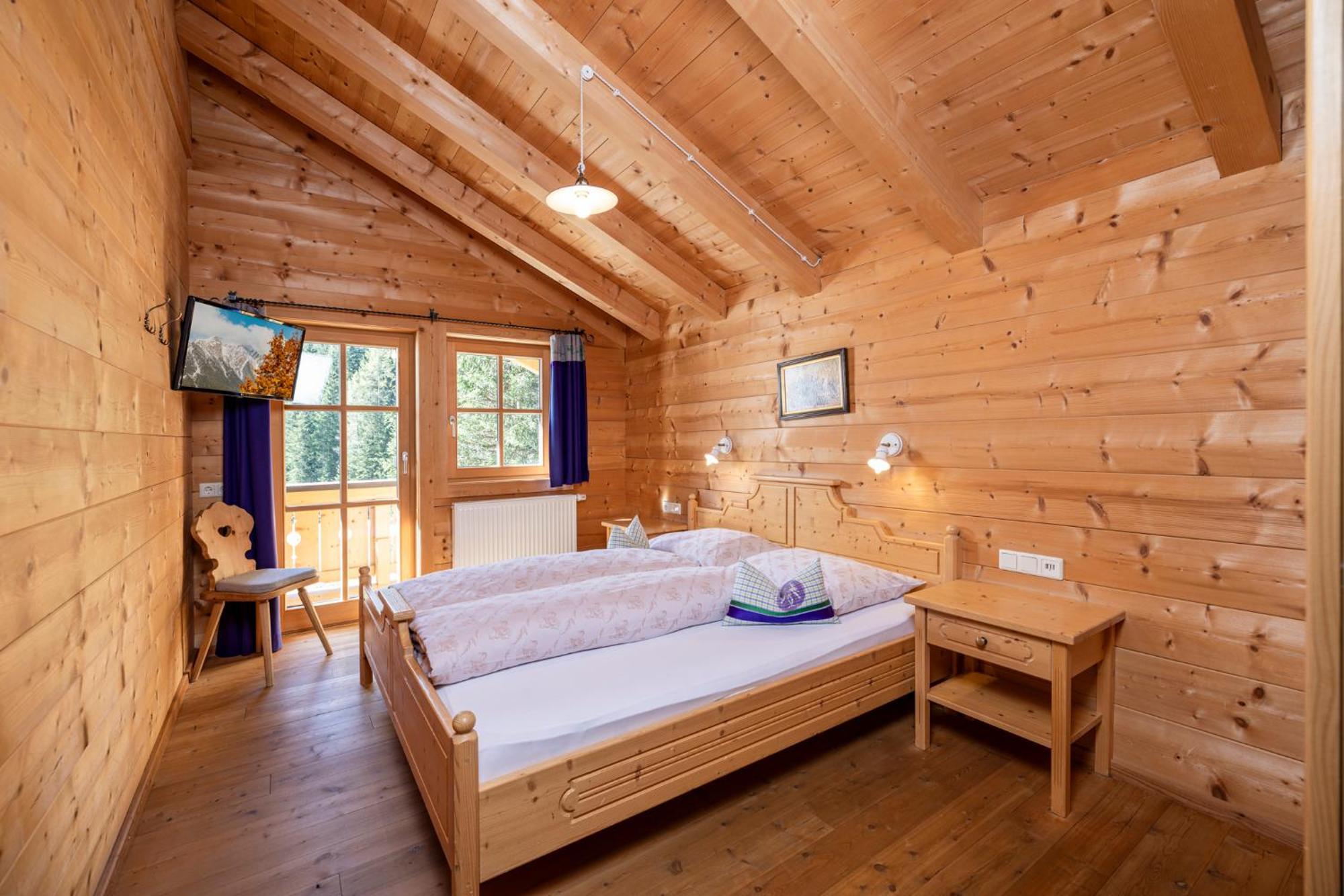 Family Lodge Maximilian ทักซ์ ภายนอก รูปภาพ